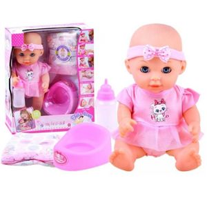 Roztomilá bábika bábätko v ružovom oblečení